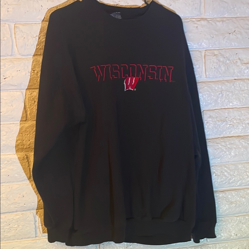 Wisconsin Badgers Thick Black Crewneck